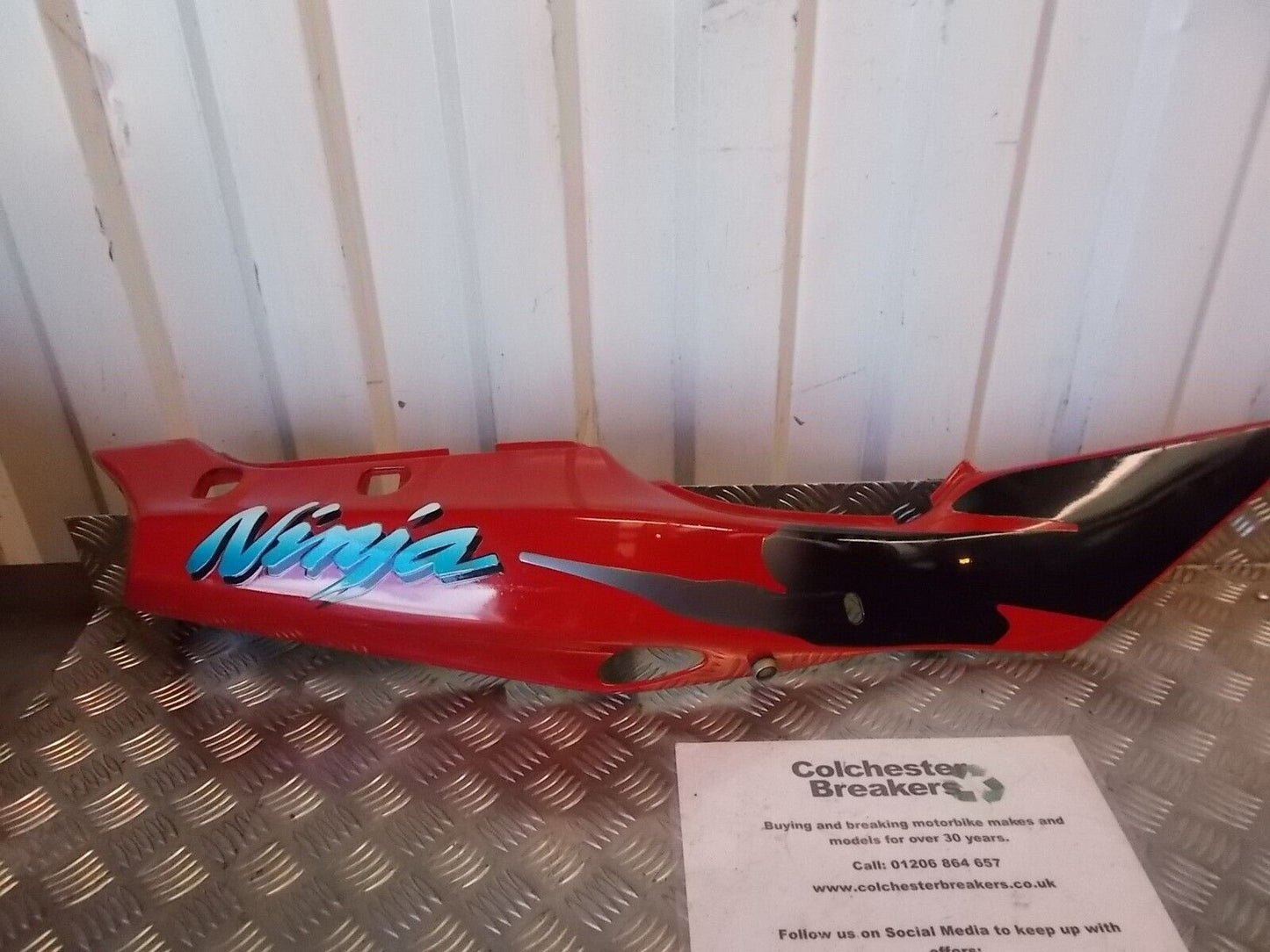 KAWASAKI ZX6 ZX6R ZX6F RIGHT SEAT SIDE PANEL  YEAR 1995 - 1996