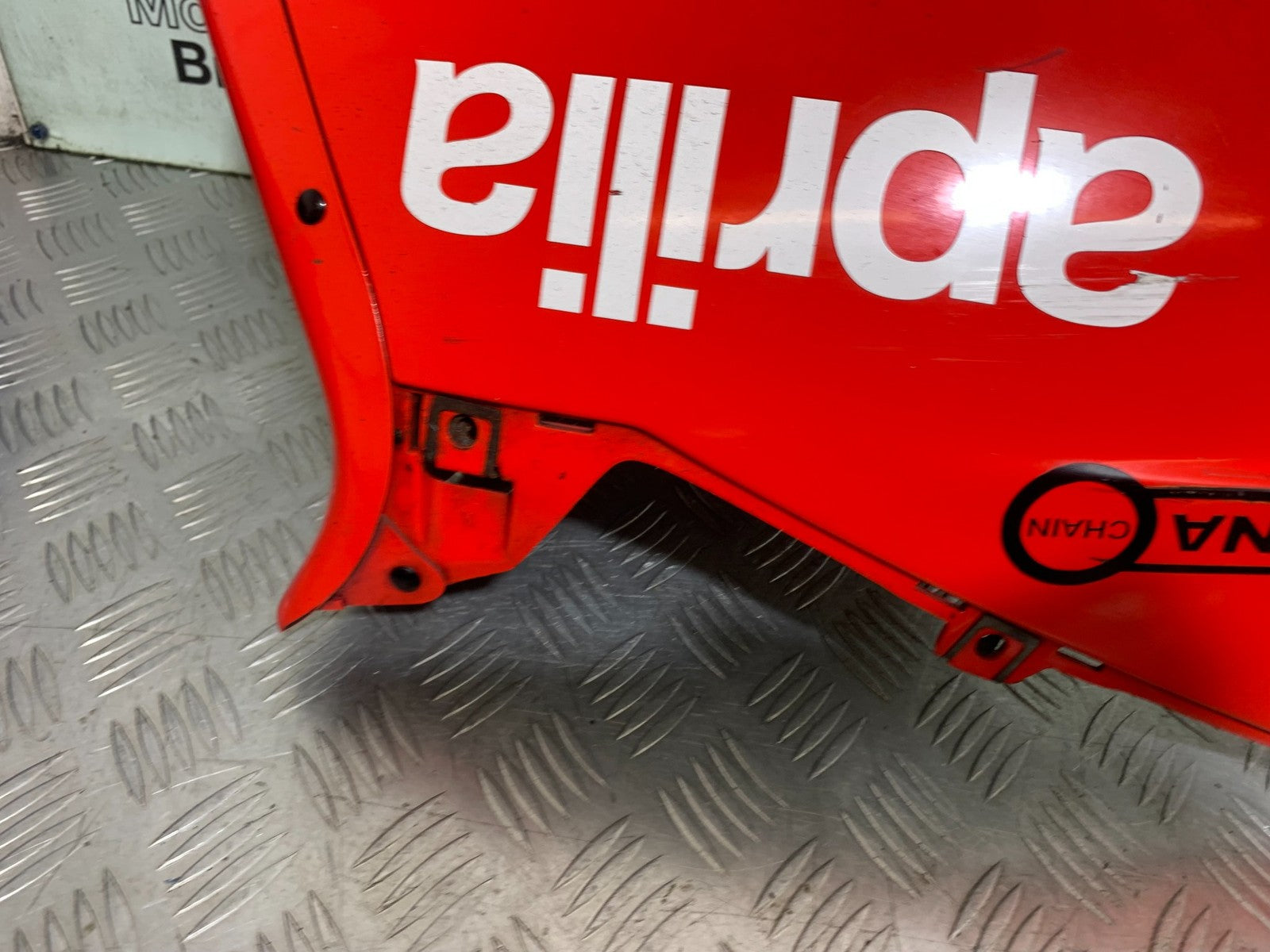 APRILIA RSV1000 RSV 1000 MILLE BELLYPAN 1998- 2003 (CMB1184)