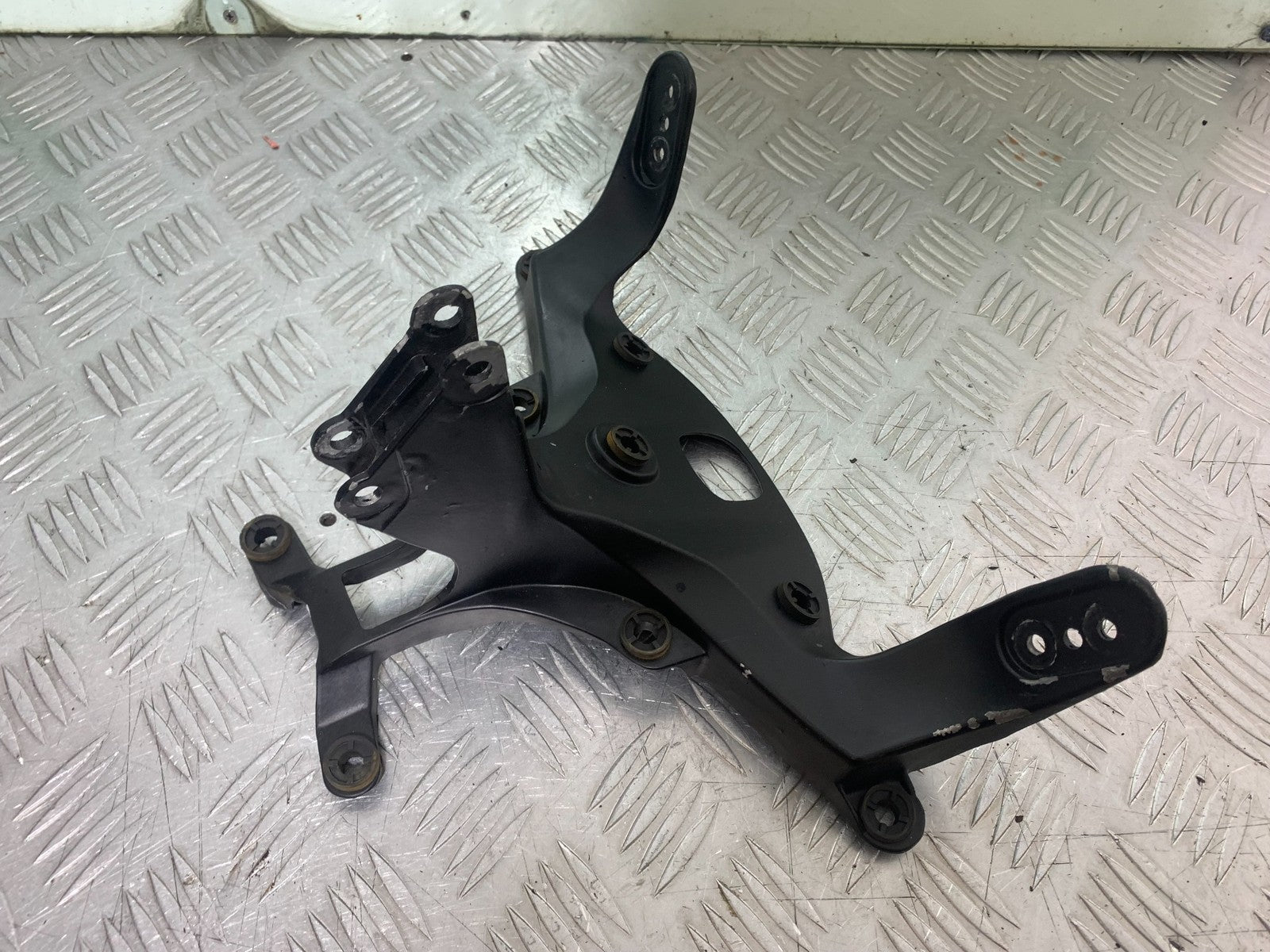 YAMAHA YZF R1 4C8 FAIRING BRACKET  YEAR 2007-2008 (CMB1237)