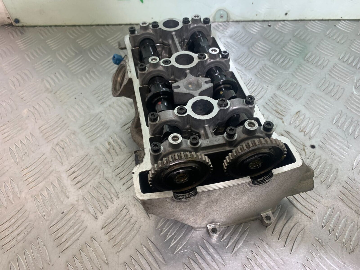 MV AGUSTA TURISMO VELOCE 800 CYLINDER HEAD AND CAMS  YEAR 2014-17 (CMB1051)