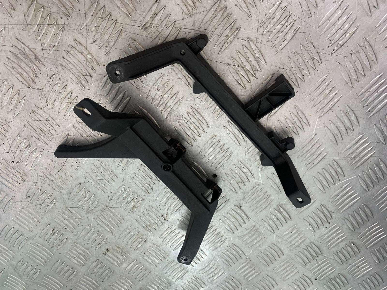 TRIUMPH 1050 SPRINT ST FRAME BRACKETS   2004-2007 (CMB1197)
