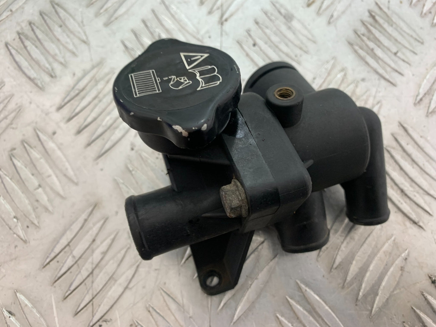 TRIUMPH T509 SPEED TRIPLE THERMOSTAT  YEAR 1997-1998 (CMB1144)