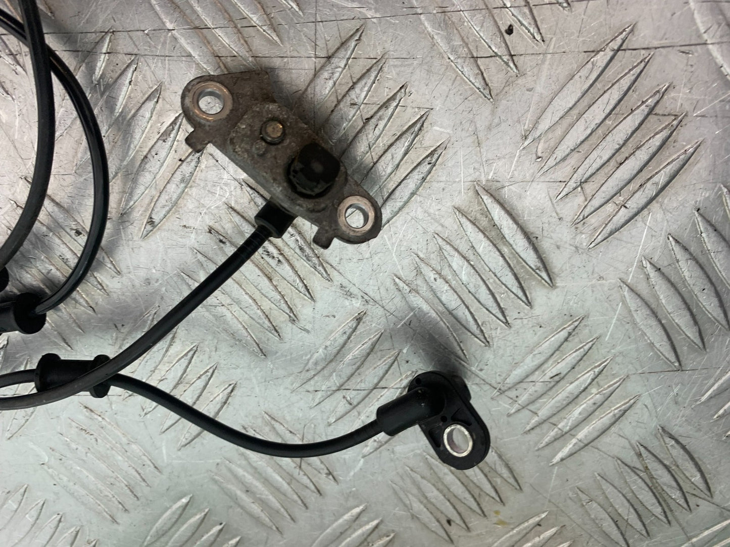 YAMAHA XMAX 300 FRONT AND REAR ABS SENSORS  YEAR 2017-2020 (CMB1218)