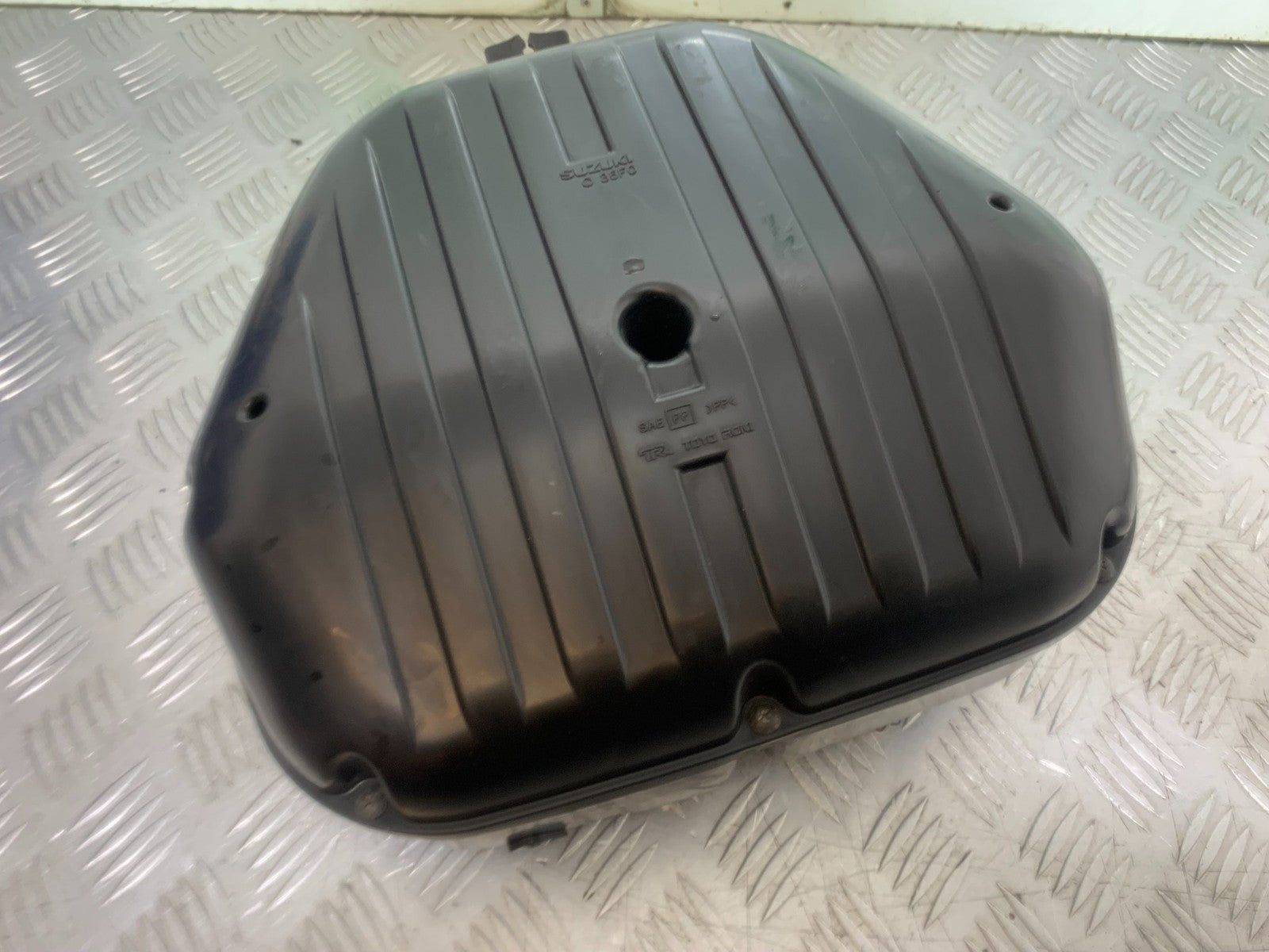 SUZUKI GSXR600 GSXR 600 K1 K2 K3 AIRBOX  1999-03 (CMB1284)