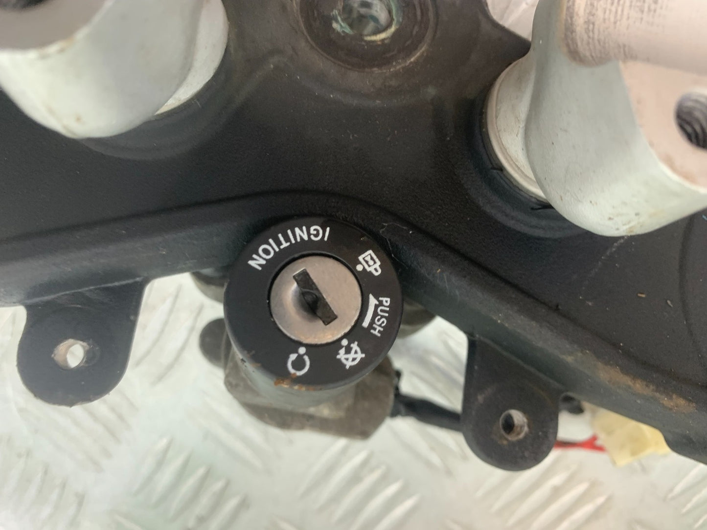 BENELLI BN125 BN 125 LOCKS AND KEY  YEAR 2018-2021 (CMB1245)
