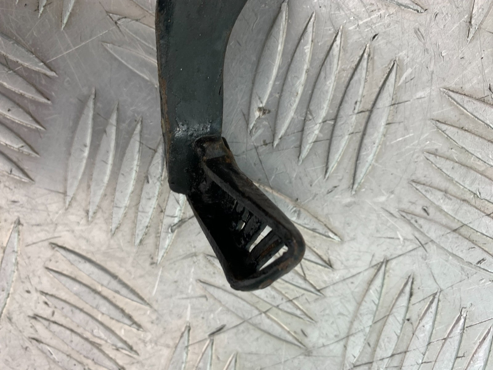 HONDA XL125 VARADERO REAR BRAKE PEDAL  YEAR 2001-2006  (CMB1304)