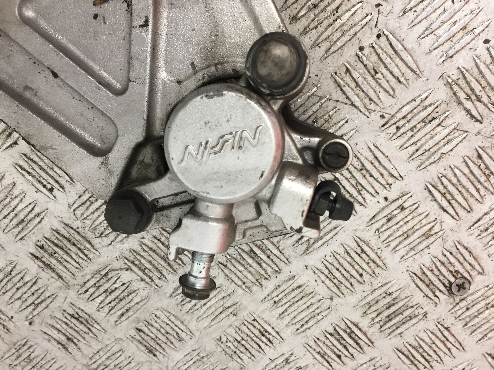 KAWASAKI Z1000 REAR BRAKE CALIPER  YEAR 2007-2009 (STOCK 763)