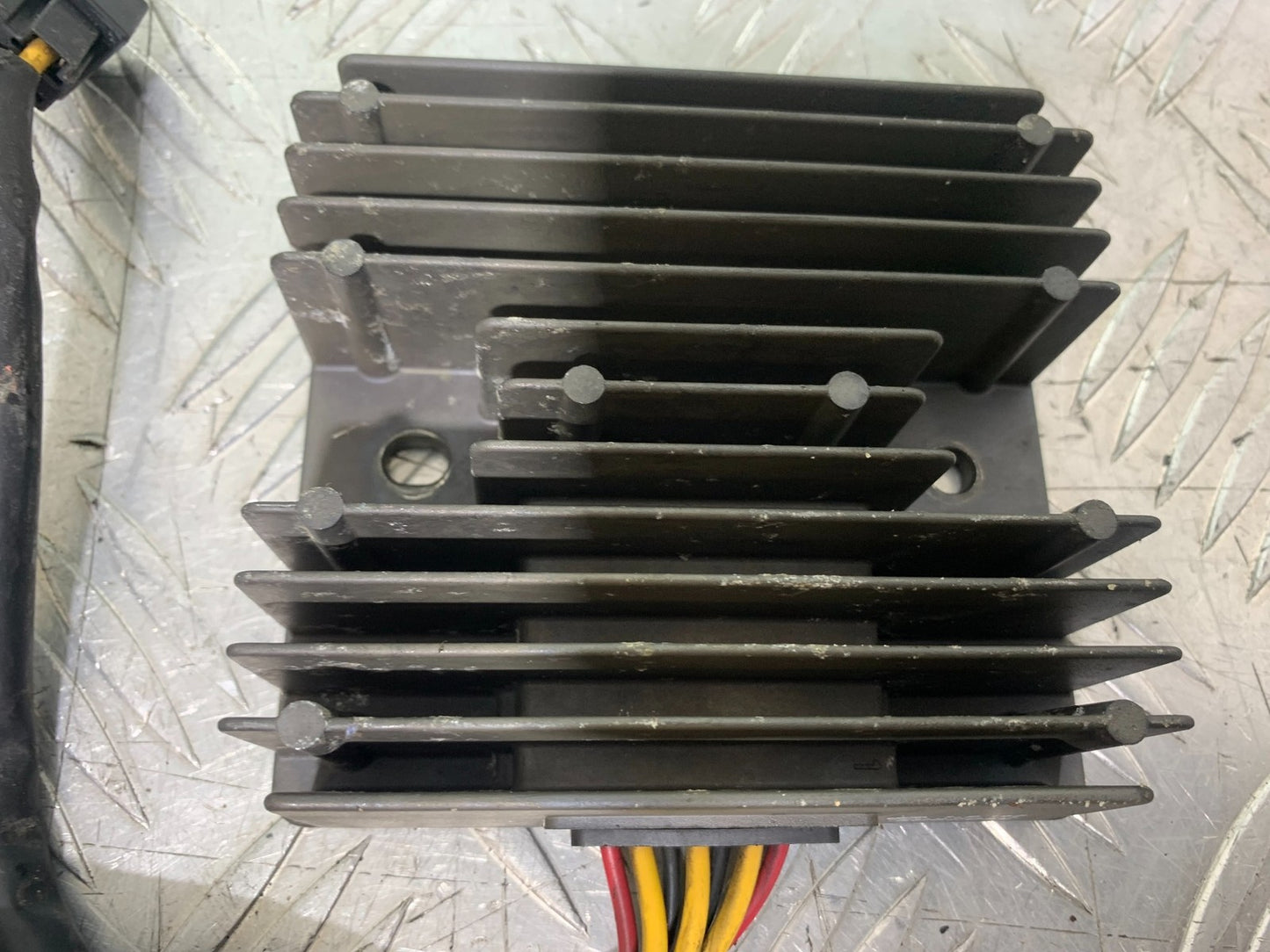 TRIUMPH 1050 SPRINT GT REGULATOR  YEAR 2010-2016 (CMB1250)