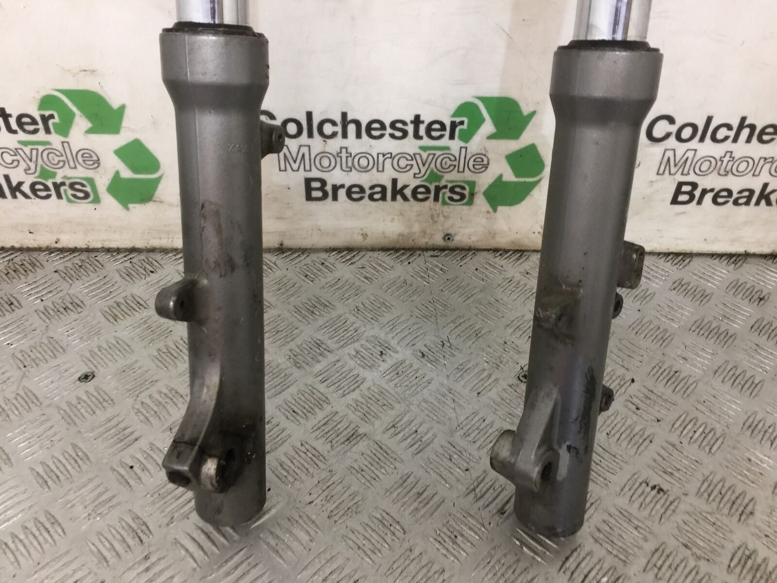 SUZUKI AN 250 BURGMAN FORKS YEAR 1999  (STOCK 881)