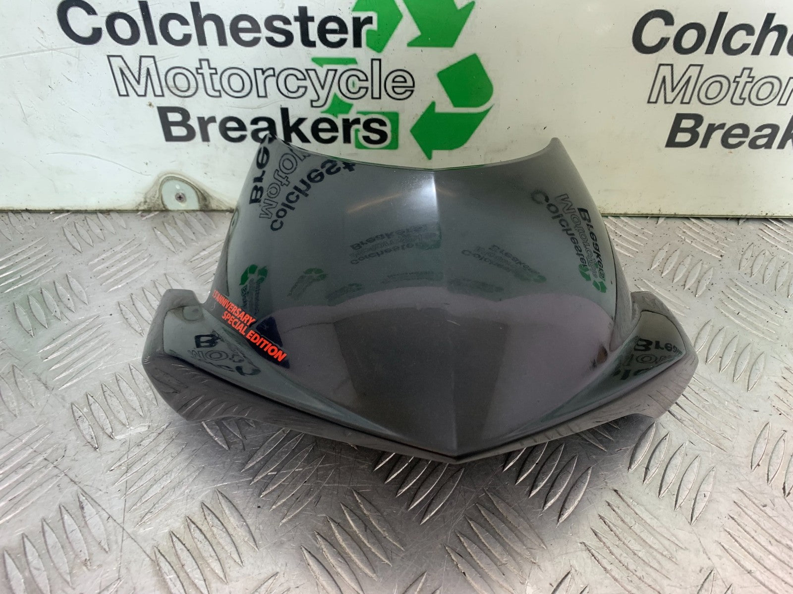 TRIUMPH SPEED TRIPLE R 1050 TOP FAIRING HEADLIGHT COWL    2009 (CMB1183)