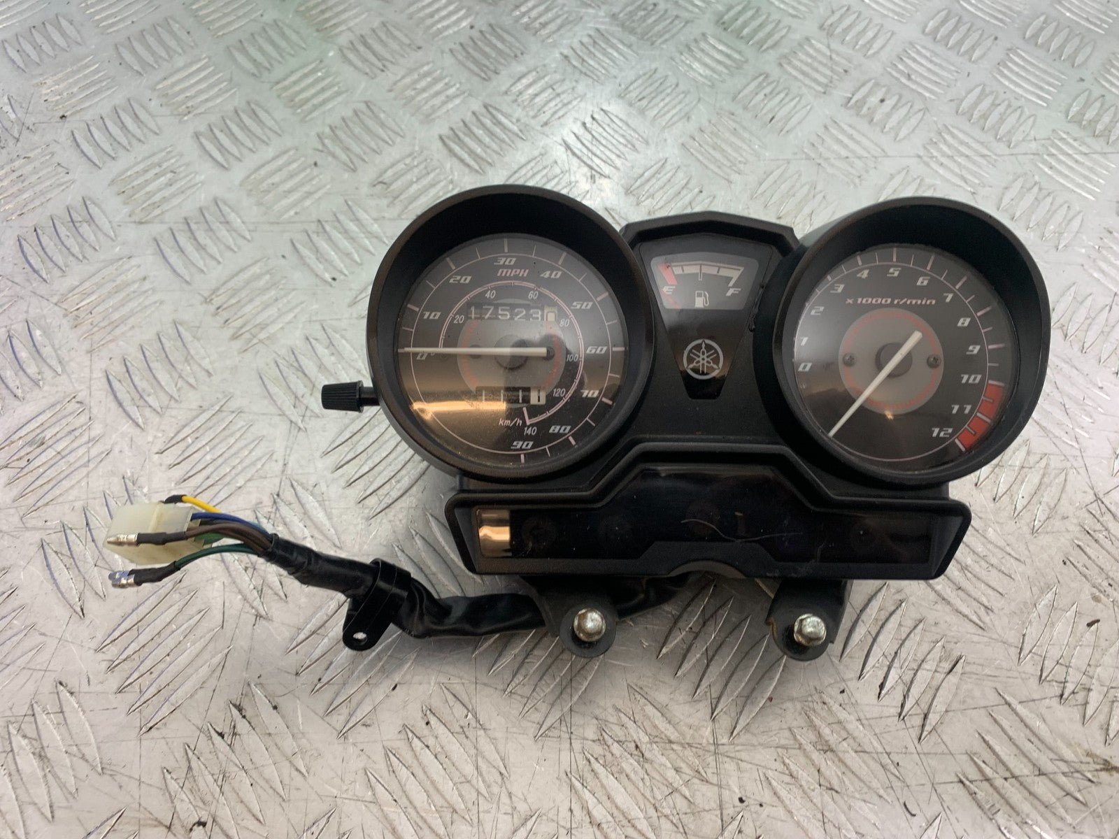 YAMAHA YBR125 YBR 125 CLOCKS SPEEDO DASH (17.523 MILES) YEAR 2010-2017 (CMB1252)