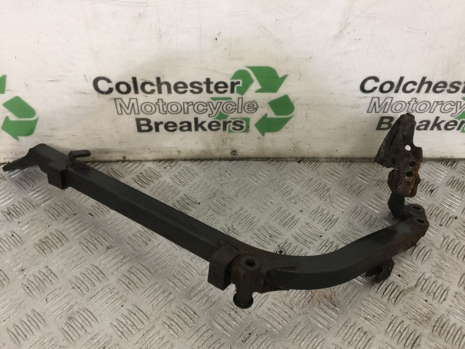 YAMAHA XTZ 750 SUPER TENERE LEFT FRAME RAIL  YEAR 1990-1995 (STOCK 889)