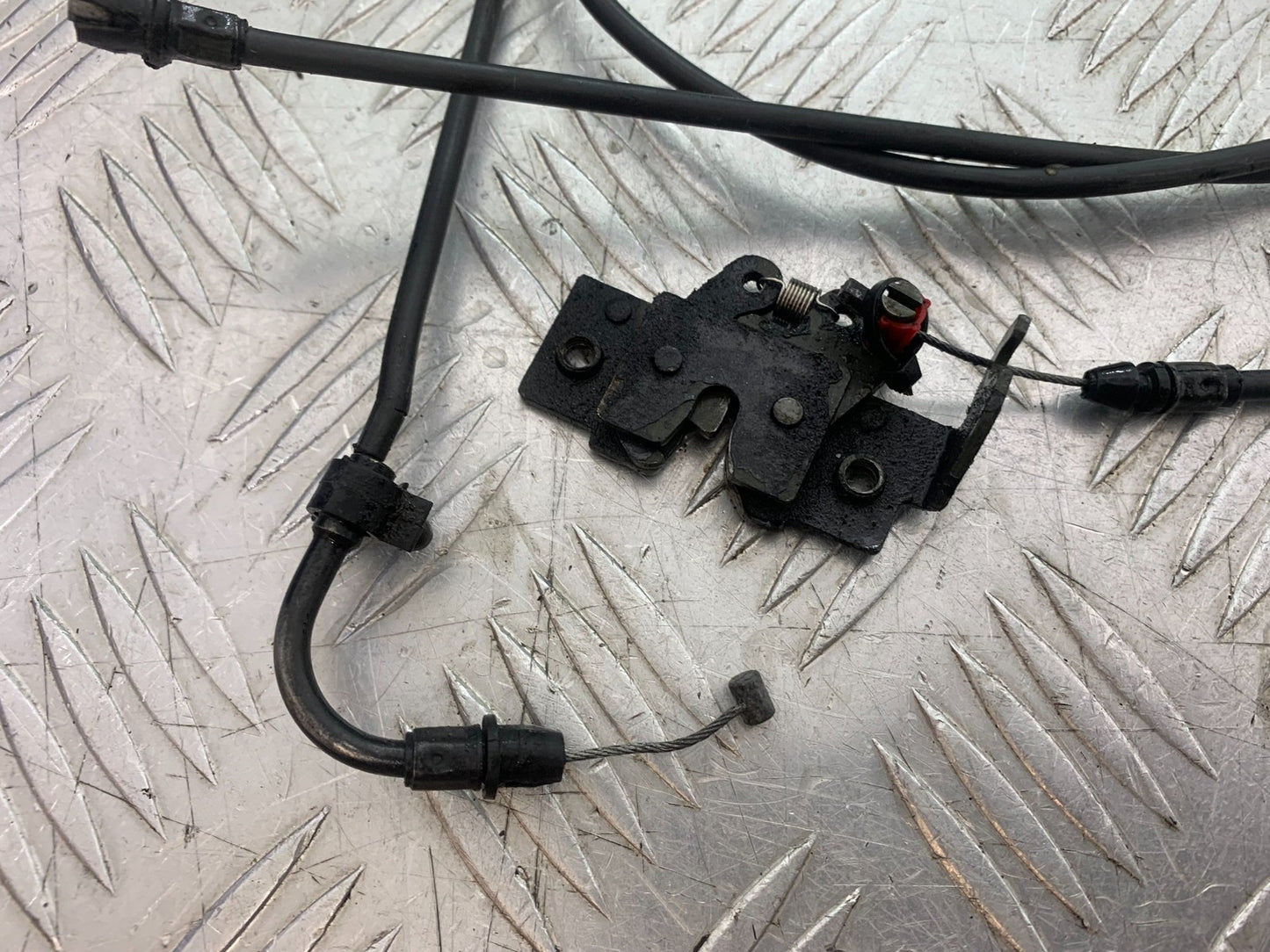 PIAGGIO VESPA GTS 125 CATCH AND CABLE  YEAR 2009-2014  (CMB1261)