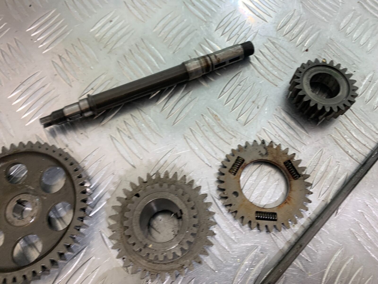 DUCATI STREETFIGHTER 848 ENGINE GEARS JOBLOT  YEAR 2011-2016 (CMB1050)