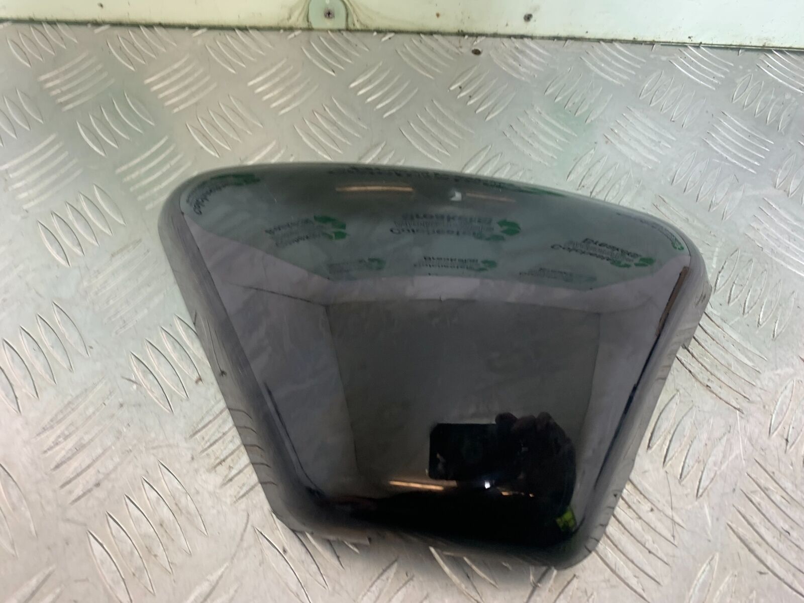 MUTT GT-SS 125 RIGHT SEAT PANEL  YEAR 2020- 2024 (CMB1085)