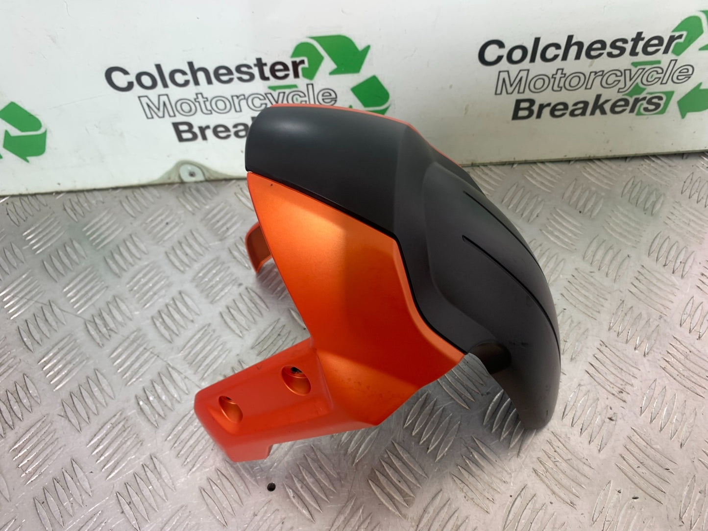 TRIUMPH TRIDENT 660 FRONT MUDGUARD  YEAR 2021-2024 (CMB1148)