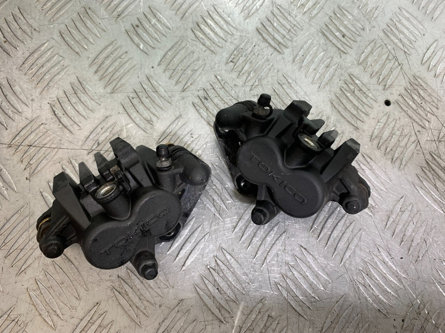 KAWASAKI ER6 N FRONT BRAKE CALIPERS   YEAR 2012-2017 (CMB1324)