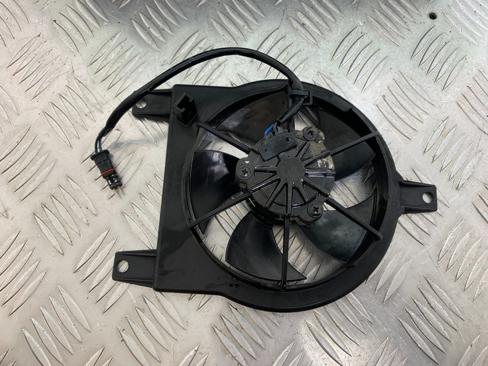 BMW F800 GT RADIATOR FAN  YEAR 2013-2017 (CMB1031)