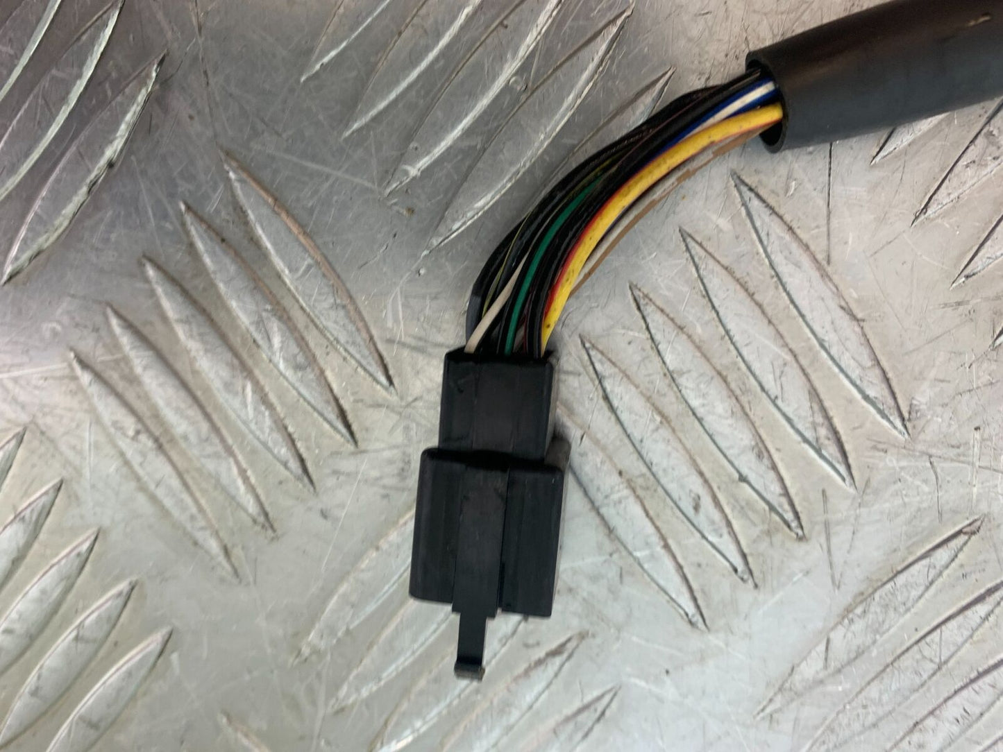 HONDA CBR600 CBR 600 F RIGHT SWITCH GEAR  YEAR 2000-2003(CMB1091)