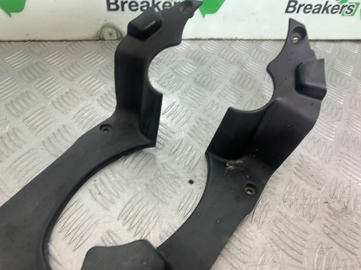 KAWASAKI GPZ600 GPZ 600 LEFT & RIGHT TOP FAIRING INFILLS  YEAR 1988-90 (CMB1258)