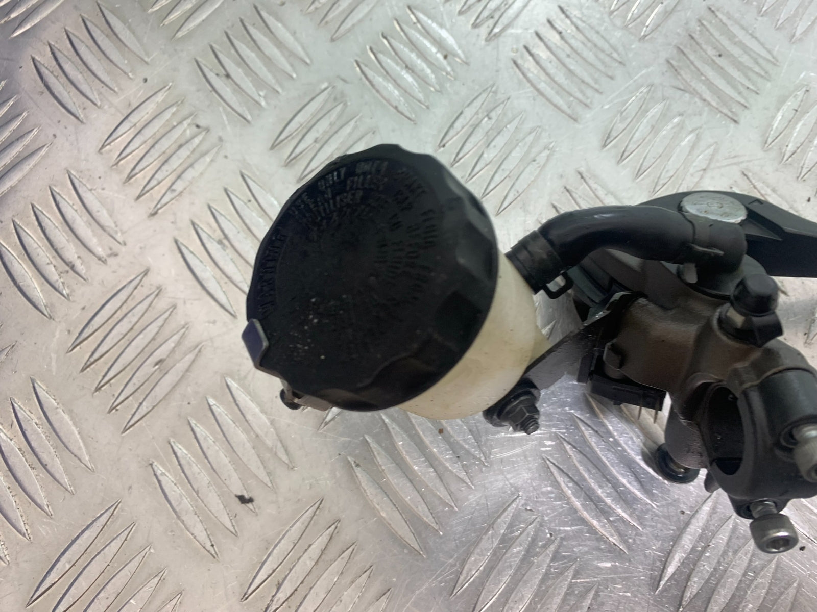 KAWASAKI ZX6R FRONT BRAKE MASTER CYLINDER YEAR 2009-2012 (CMB1136)