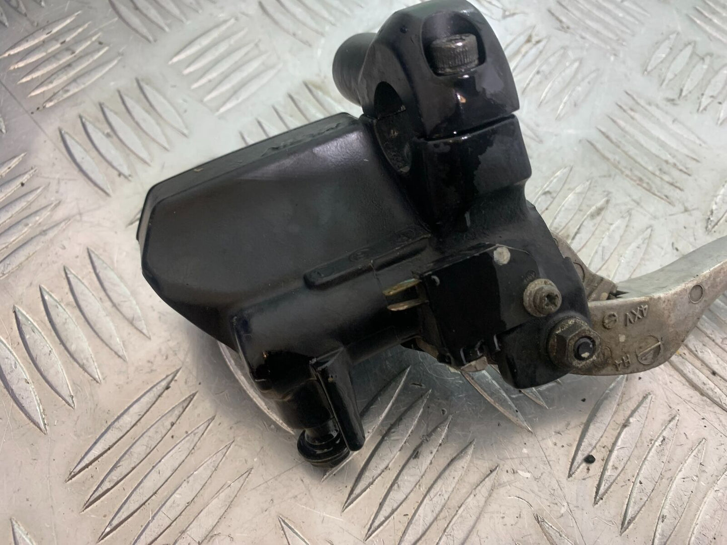KAWASAKI Z650 ER650 KNFAN FRONT MASTER CYLINDER  YEAR 2022-2024 (CMB1112)
