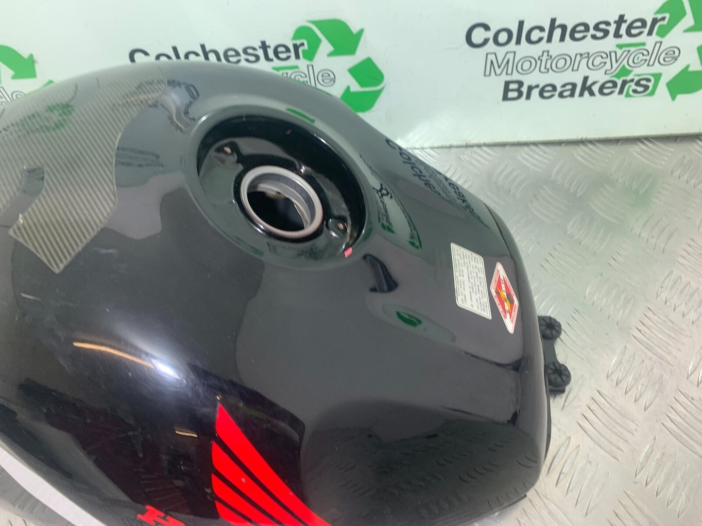 HONDA CBR 929 RRY FIREBLADE PETROL TANK YEAR 2000-01 (CMB1026)