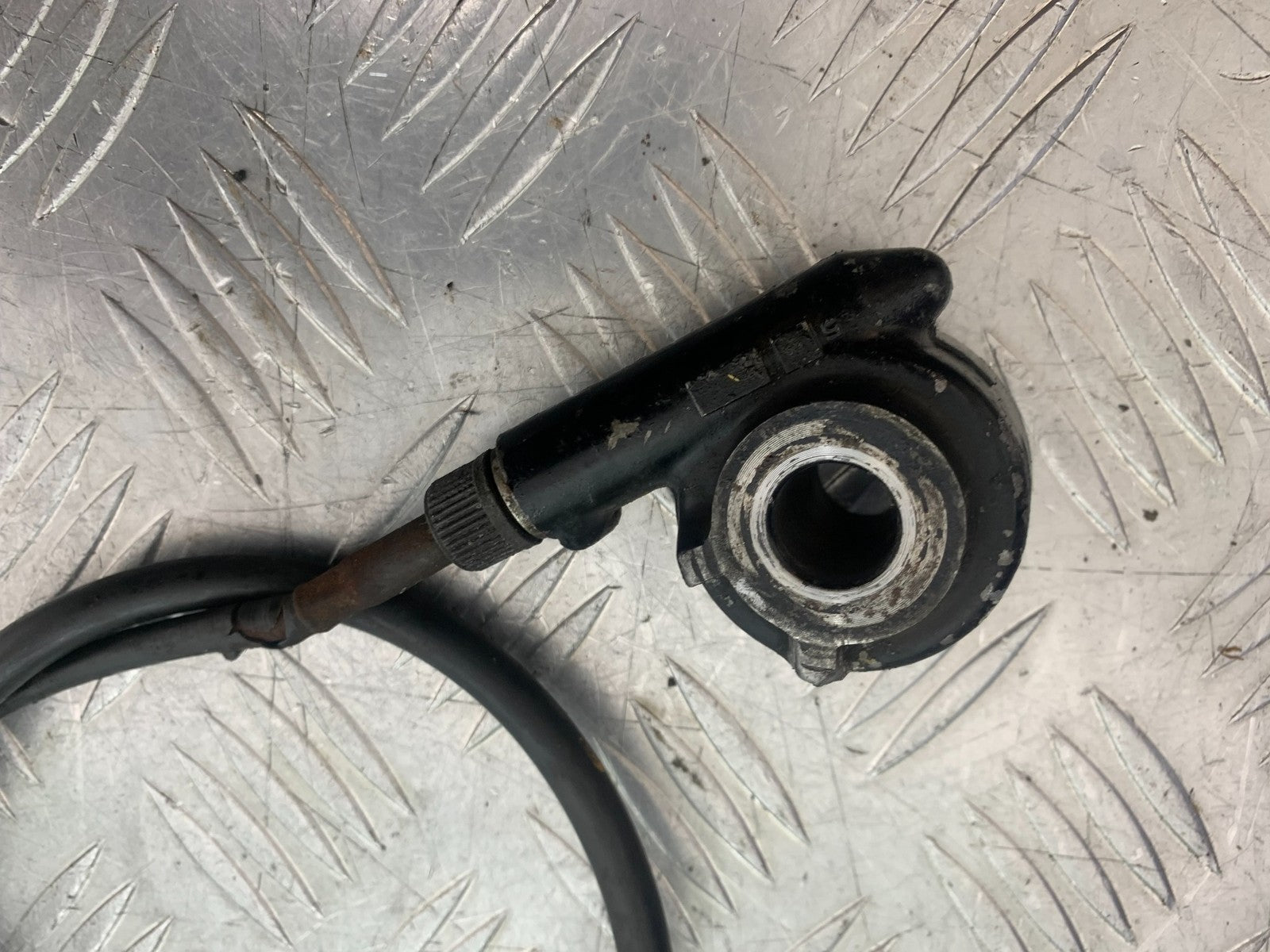 KAWASAKI GPZ600 GPZ 600 SPEEDO DRIVE & CABLE  YEAR 1988-90 (CMB1258)