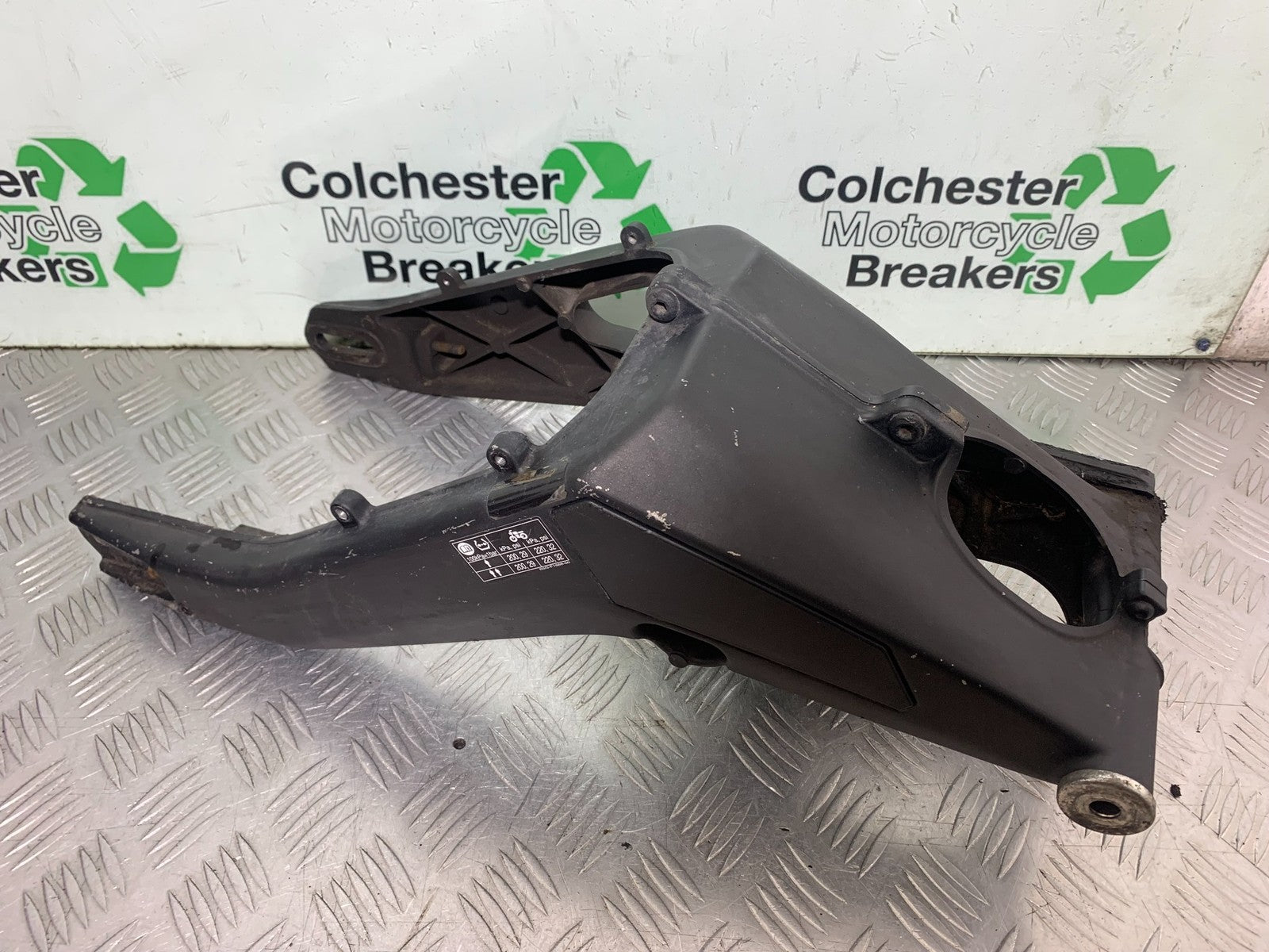YAMAHA YZF-R125 YZF 125 SWINGARM  YEAR 2019-2022 (CMB1263)