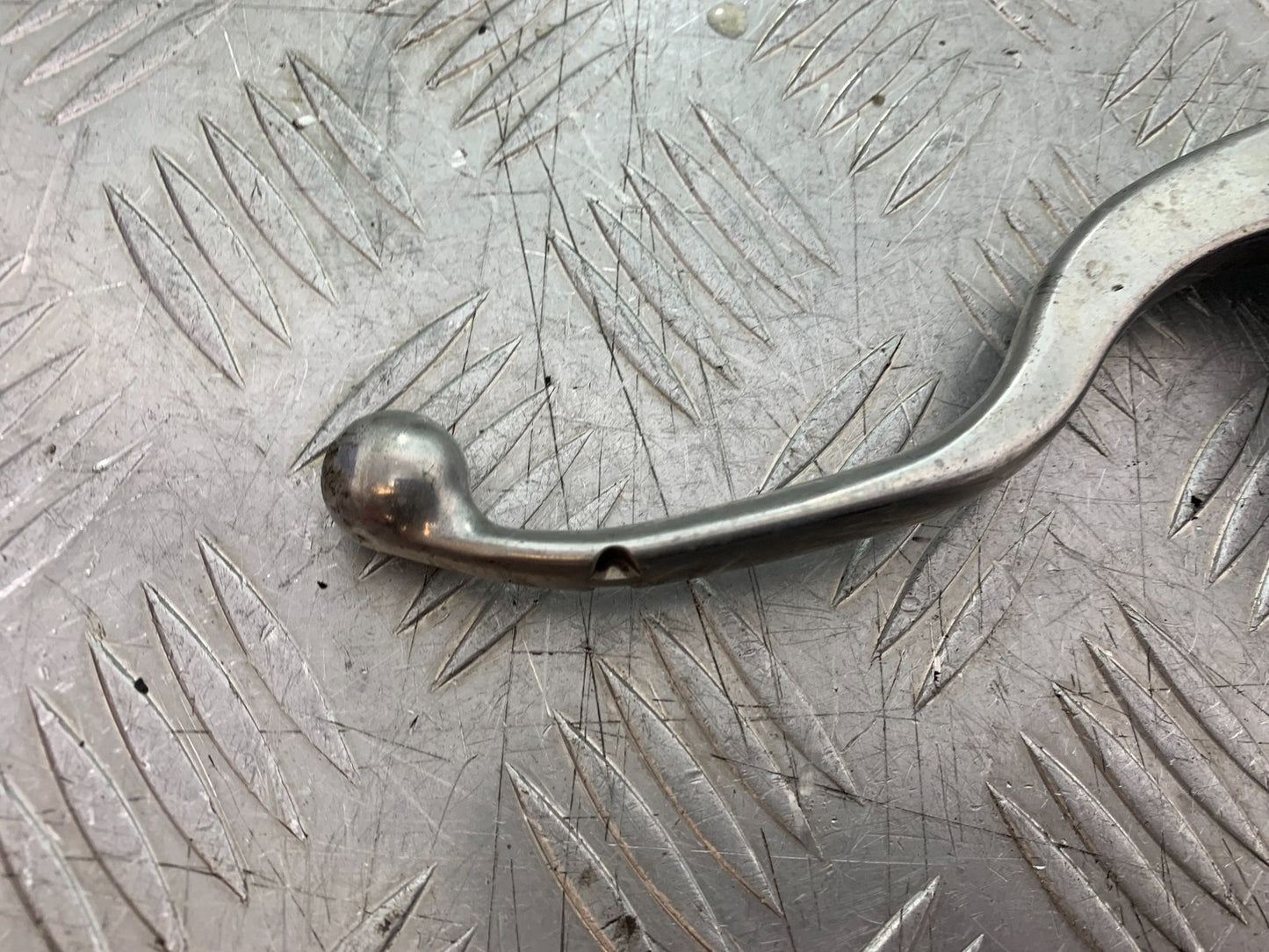 TRIUMPH 955i SPRINT ST CLUTCH LEVER AND BRACKET YEAR 1999-04 (CMB1230)