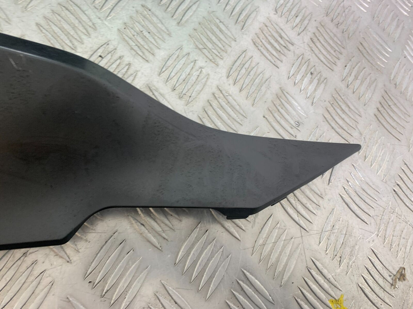 SUZUKI AN400 AN 400 BURGMAN LEFT BELLYPAN   YEAR 2017-2024 (CMB1118)