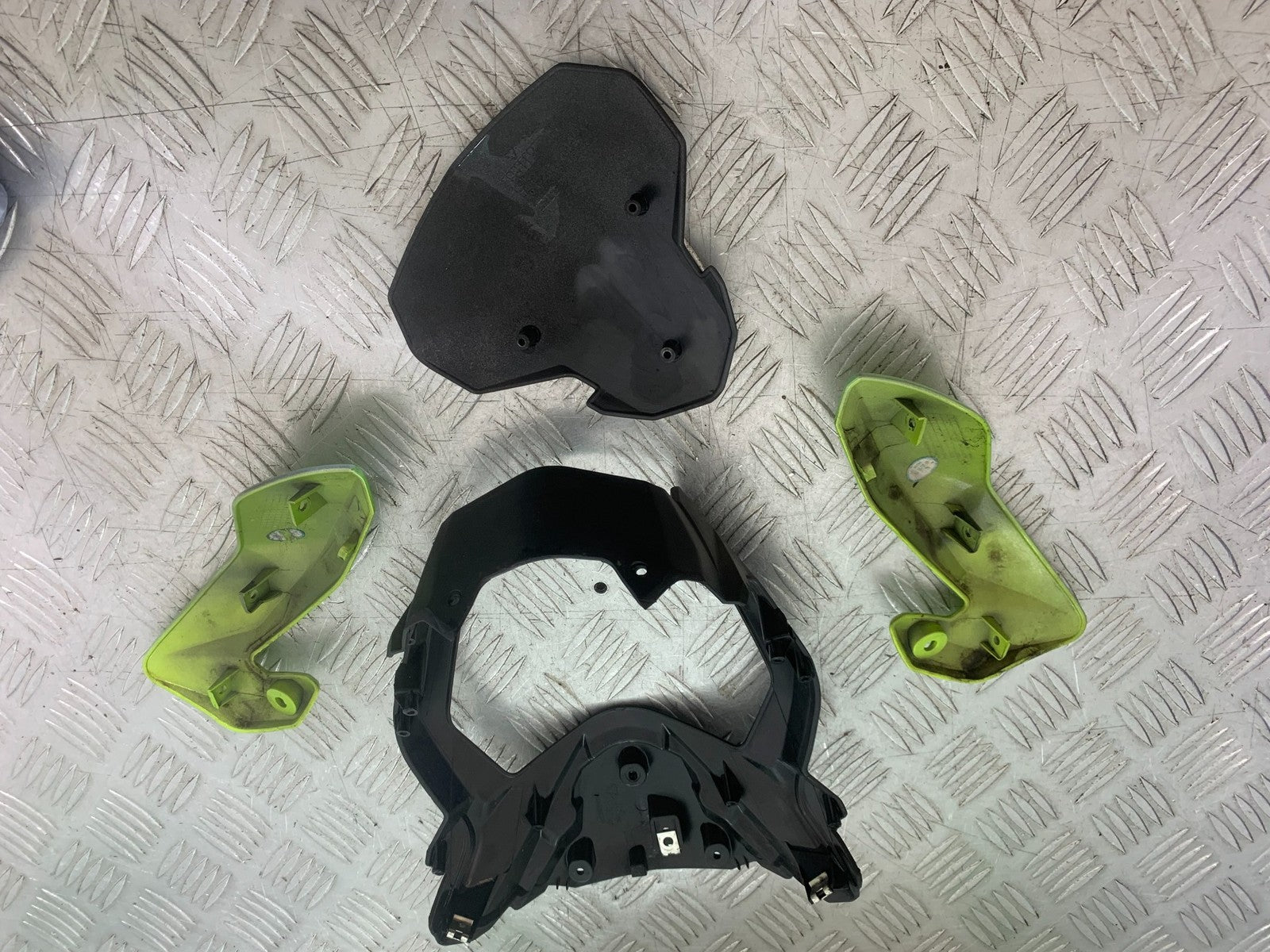 BENELLI BN125 BN 125 TOP FAIRING  YEAR 2018-2021 (CMB1245)
