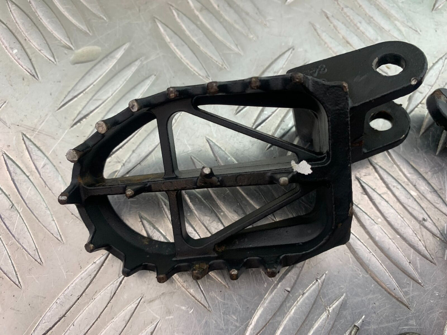 HONDA CRF1000 (DCT) AFRICA TWIN FRONT FOOTPEGS  YEAR 2017 (CMB1030)
