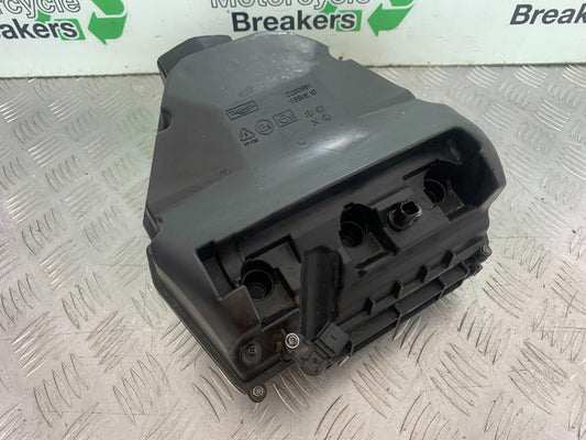 TRIUMPH 675 STREET TRIPLE AIRBOX   2013-2016 (CMB1186)
