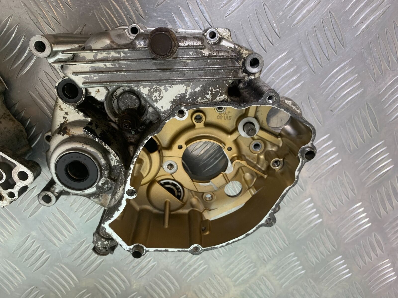 YAMAHA XT125X XT125 X CRANK CASING  YEAR 2008 (STOCK 857)