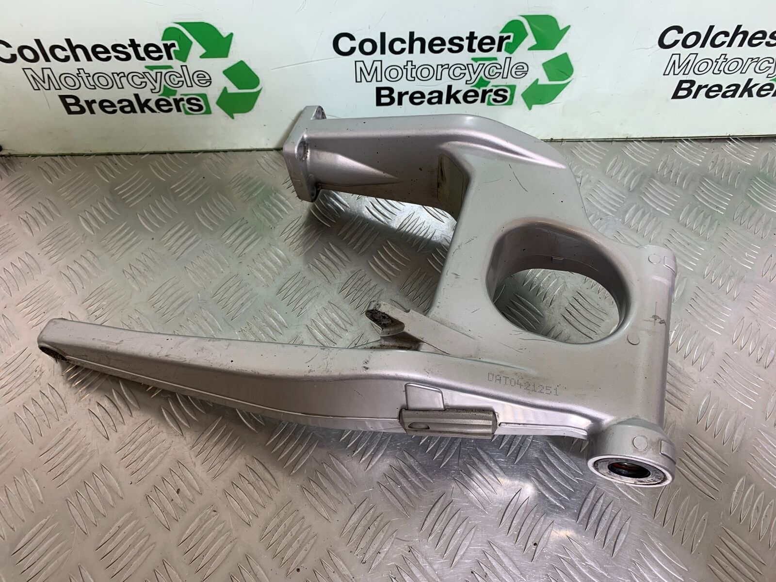 YAMAHA FJR1300 FJR 1300 SWINGARM YEAR 2001-05 (CMB1005)
