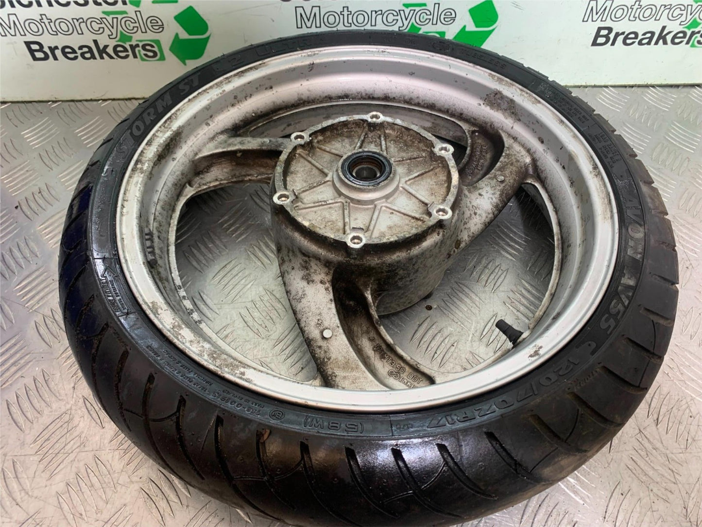 HONDA NT650 V DEAUVILLE FRONT WHEEL  YEAR 1999 (CMB1268)