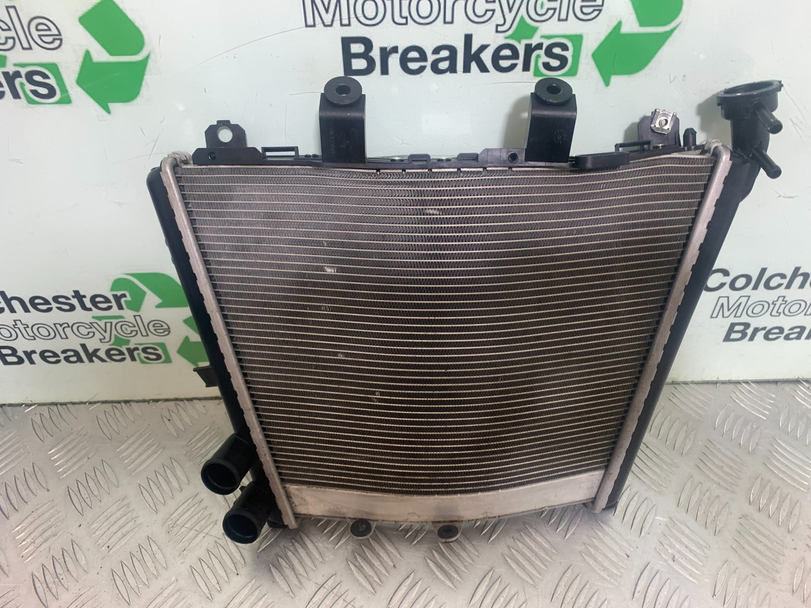 BMW M1000 R RADIATOR   YEAR 2023-2024 (CMB1140)
