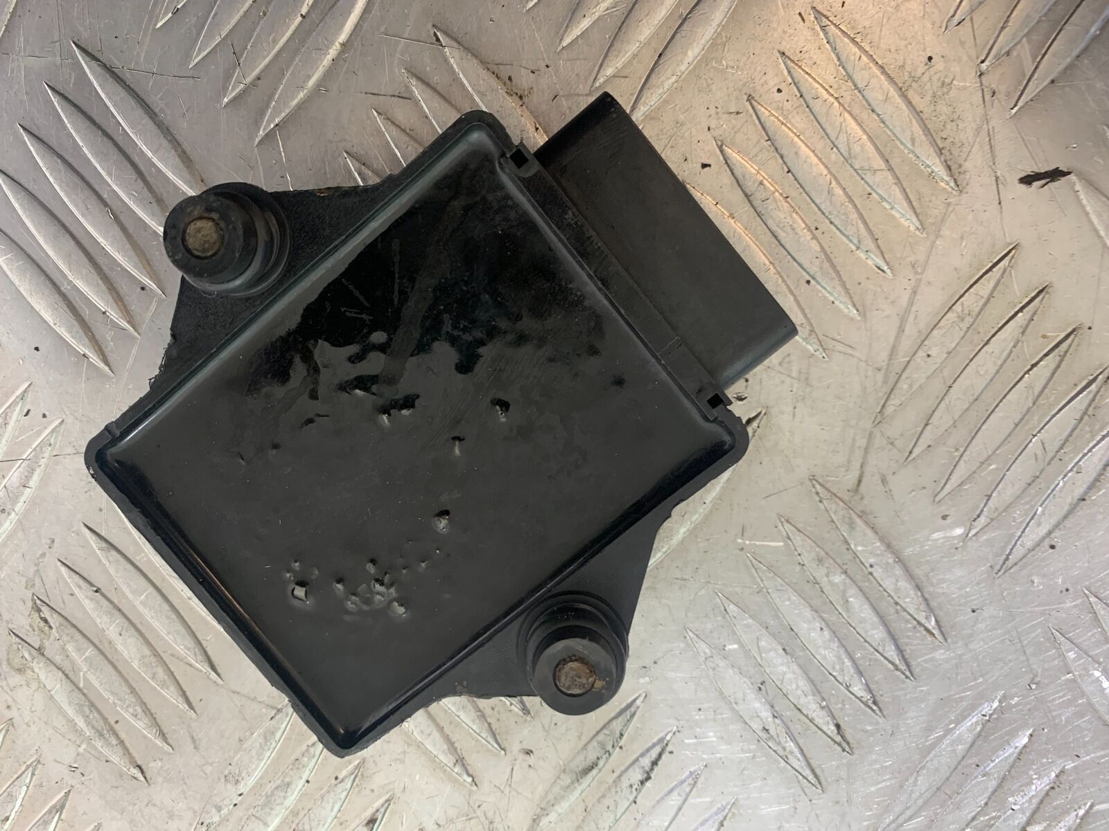 KAWASAKI Z750 ZR750 ZR-7S CDI UNIT  YEAR 1999-05 (CMB1135)