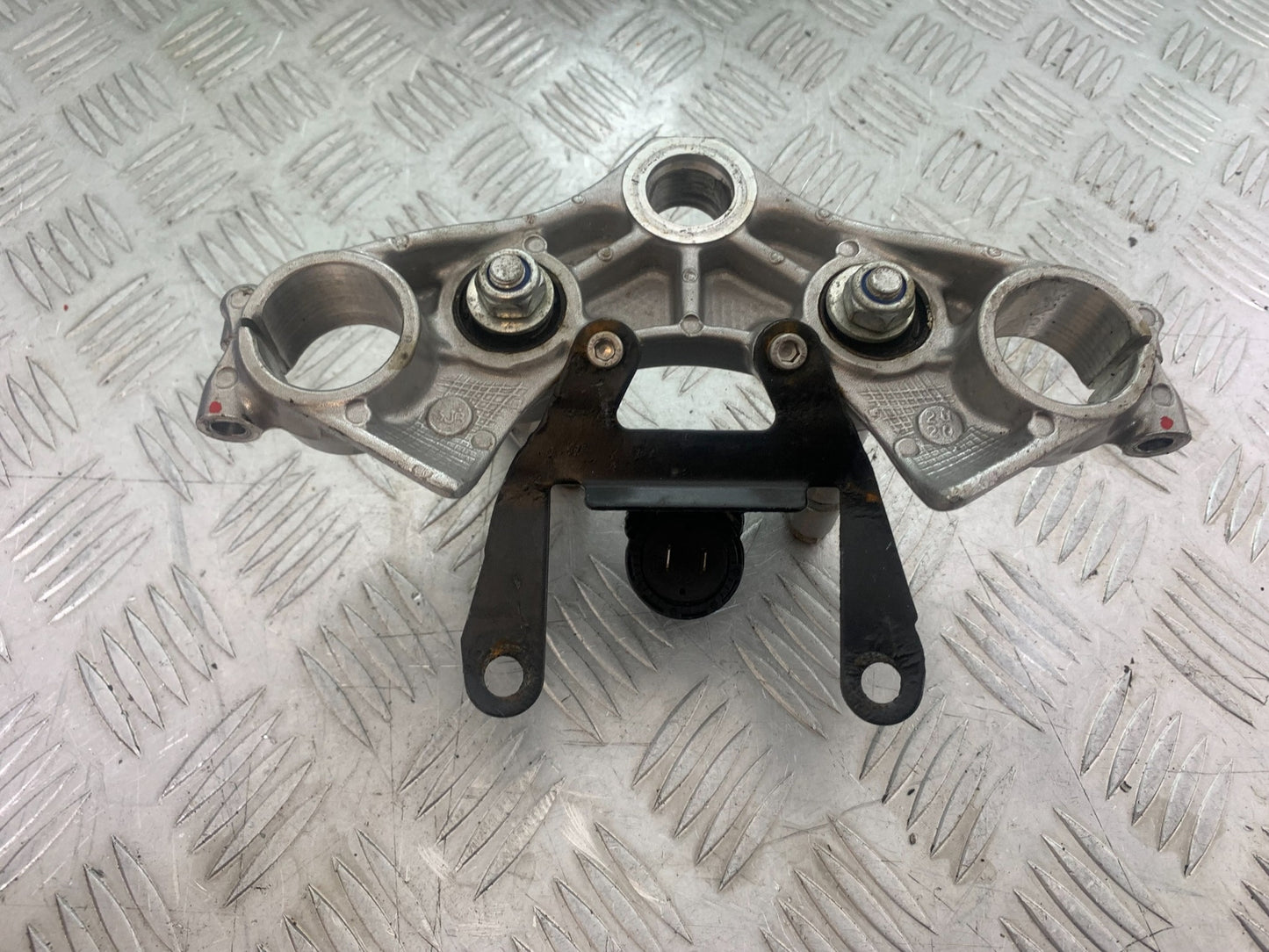YAMAHA XV535 XV 535 VIRAGO TOP YOKE  YEAR 1994-02 (CMB1162)