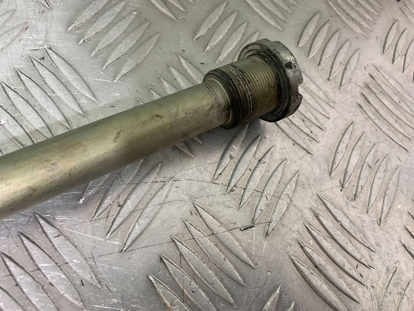 SUZUKI DL1000 V-STROM SWINGARM SPINDLE YEAR 2014-2019 (CMB1325)