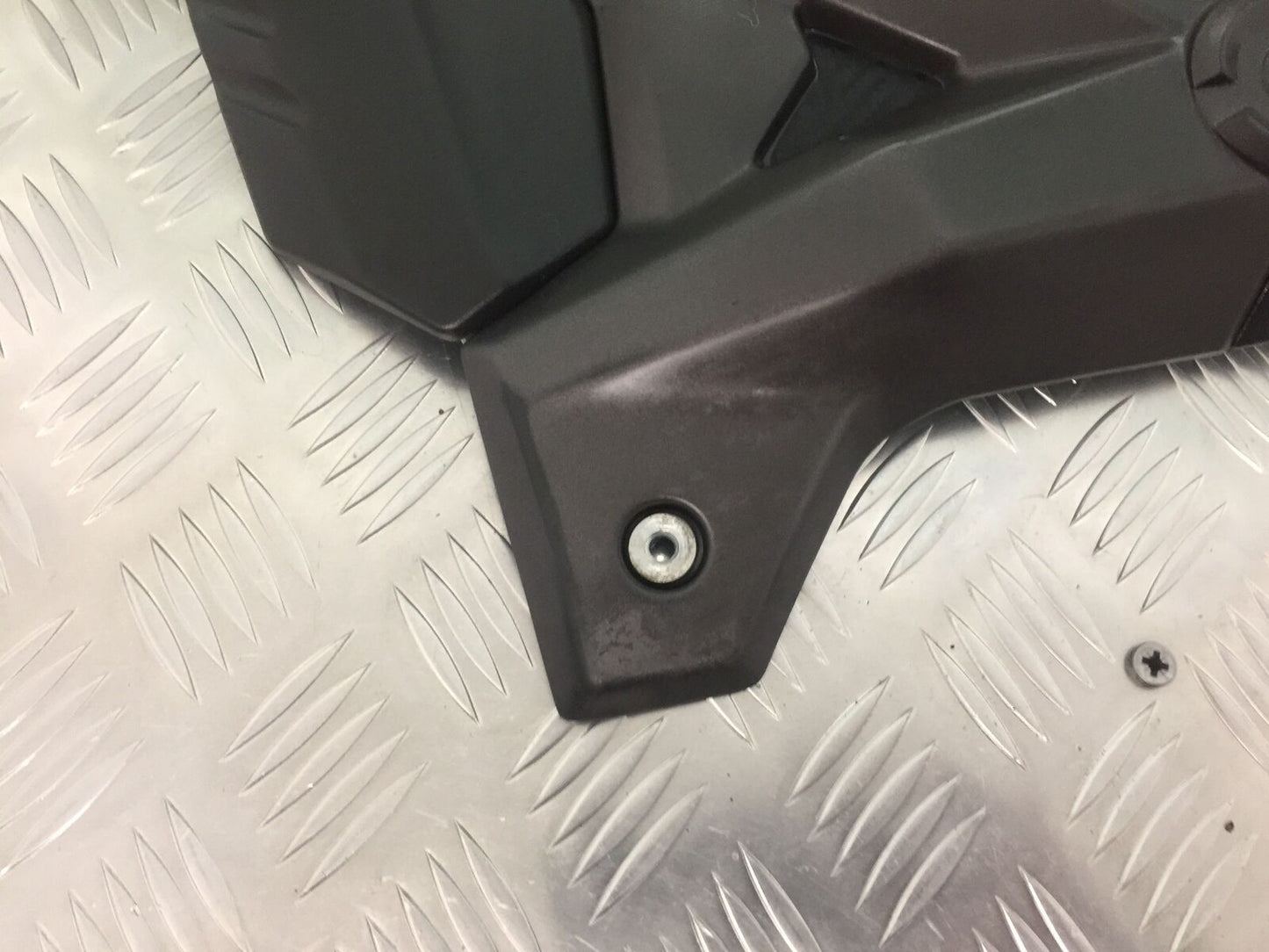 SINNIS TERRAIN 125 LEFT SEAT PANEL  YEAR 2020 (STOCK 921)