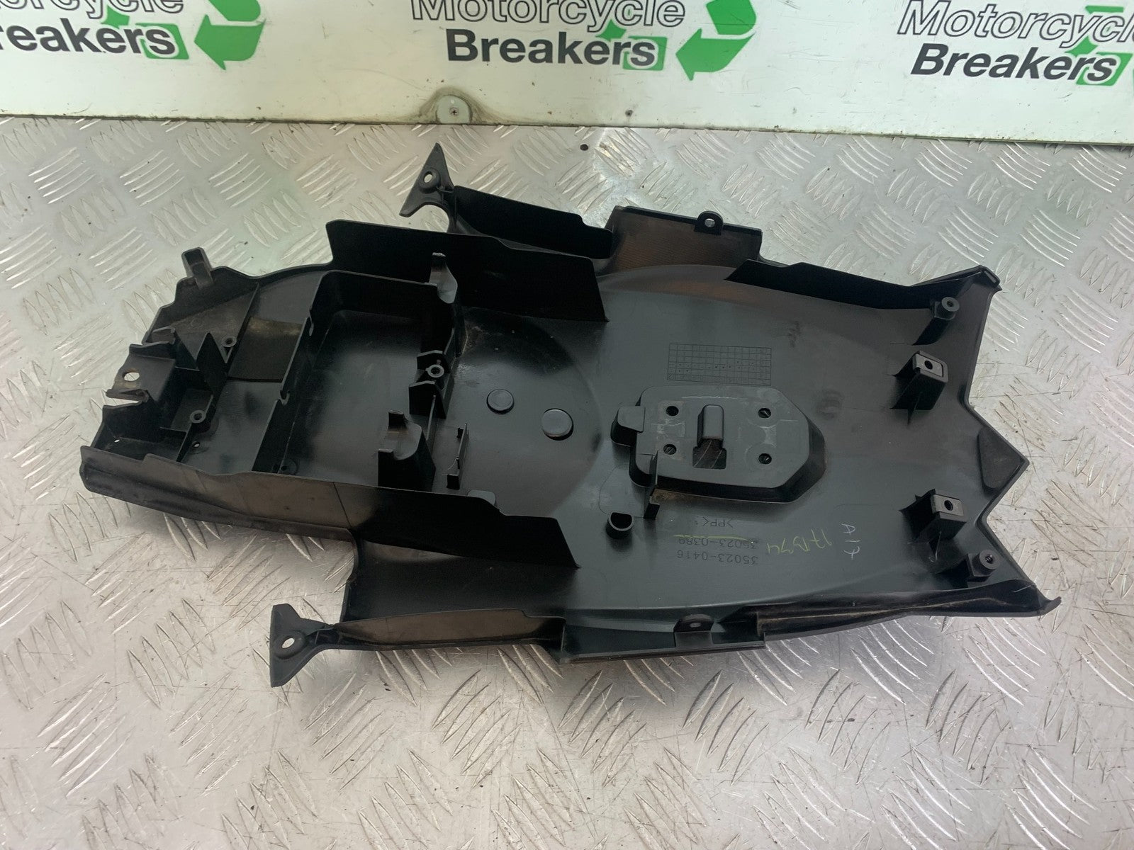 KAWASAKI 650 VERSYS UNDERTRAY YEAR 2015-2018 (CMB1288)