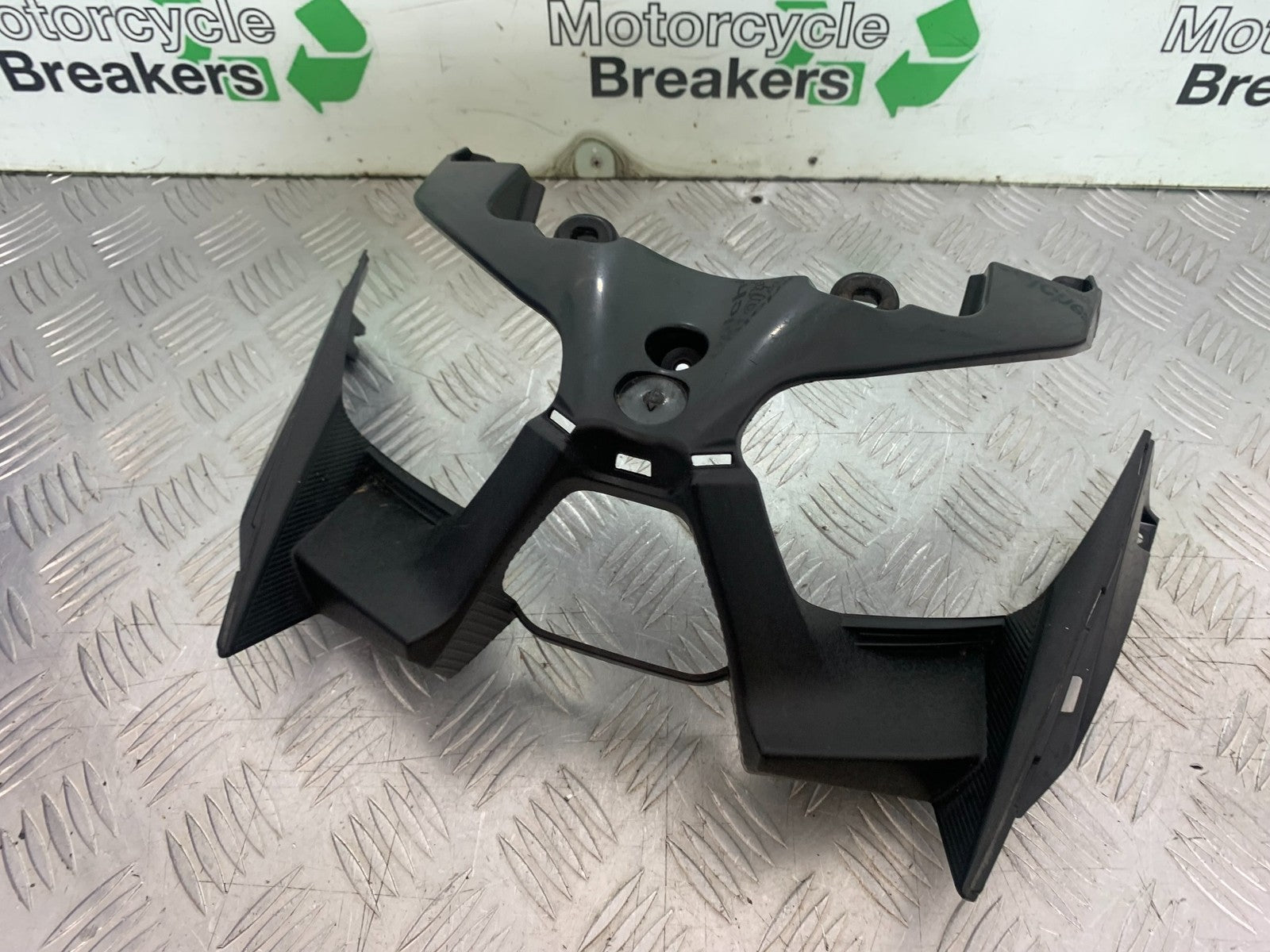 YAMAHA XMAX 300 YOKE COVER  YEAR 2017-2020 (CMB1218)