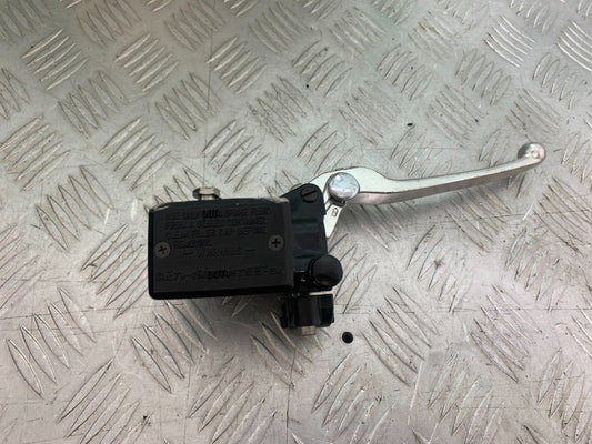 YAMAHA FZS1000 FAZER FRONT MASTER CYLINDER  YEAR 2001-05 (CMB1275)