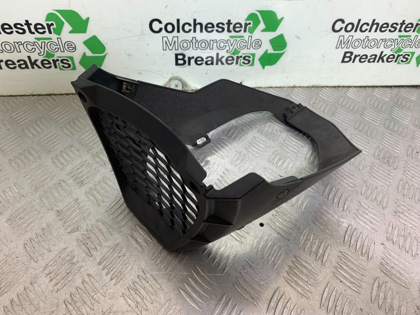 APRILIA TUONO 1000 V4R BELLY PAN YEAR 2011-13  (CMB1316)