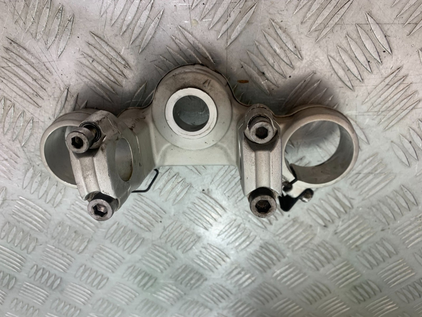 TRIUMPH TIGER 800 XRT TOP YOKE  2018-2020 (CMB1193)