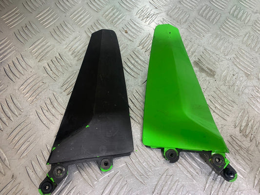 KAWASAKI ZX9R ZX9 E1 TOP FAIRING INFILLS   YEAR 2000-01 (CMB1171)