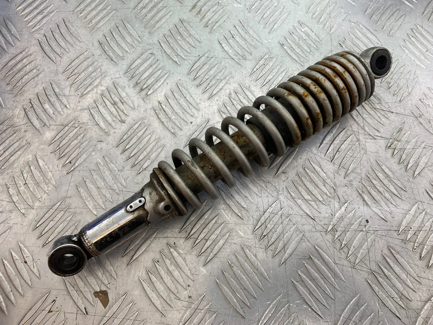 YAMAHA YBR125 CUSTOM 1 X REAR SHOCK YEAR 2008-2016 (CMB1192)