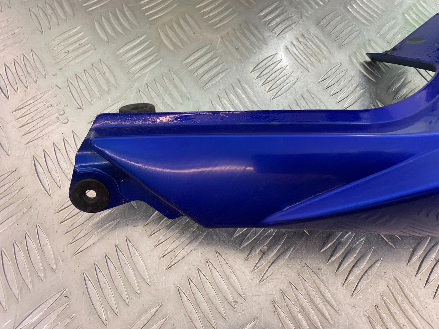 SUZUKI SV1000 SV 1000 K4 LEFT SEAT PANEL  YEAR 2003-2007 (CMB1042)